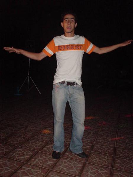 nabil té vraiment con